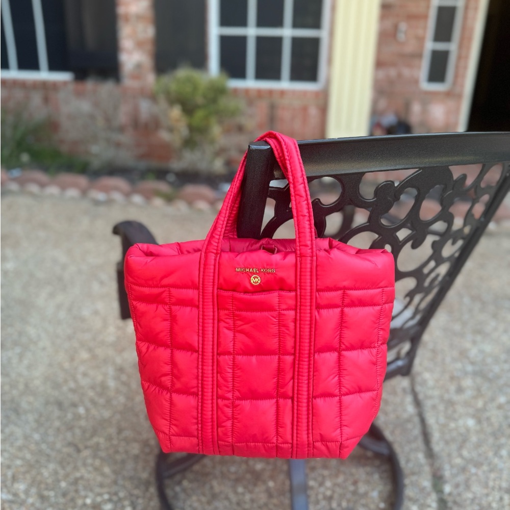 Michael Kors Stirling Small Quilted Padded Tote Bag Color Crimson New